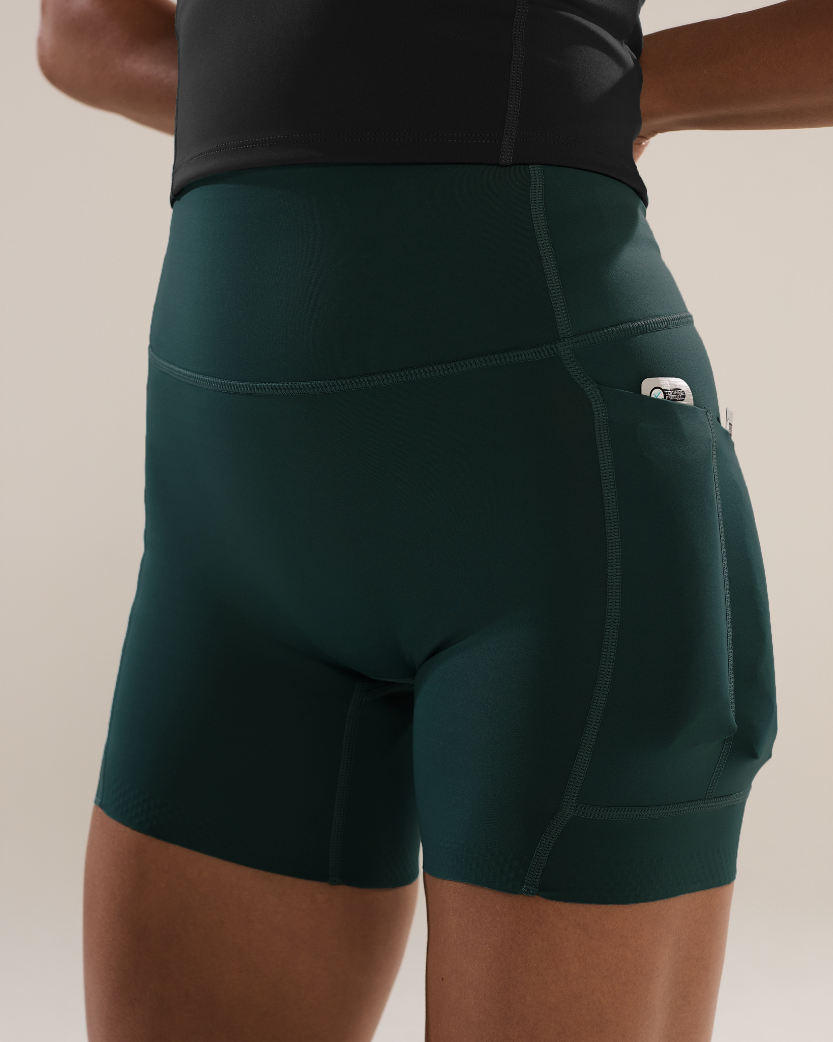 42compression-shorts-strike-5.png