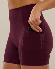 Pocket Shorts (Biker 6") in Winetasting