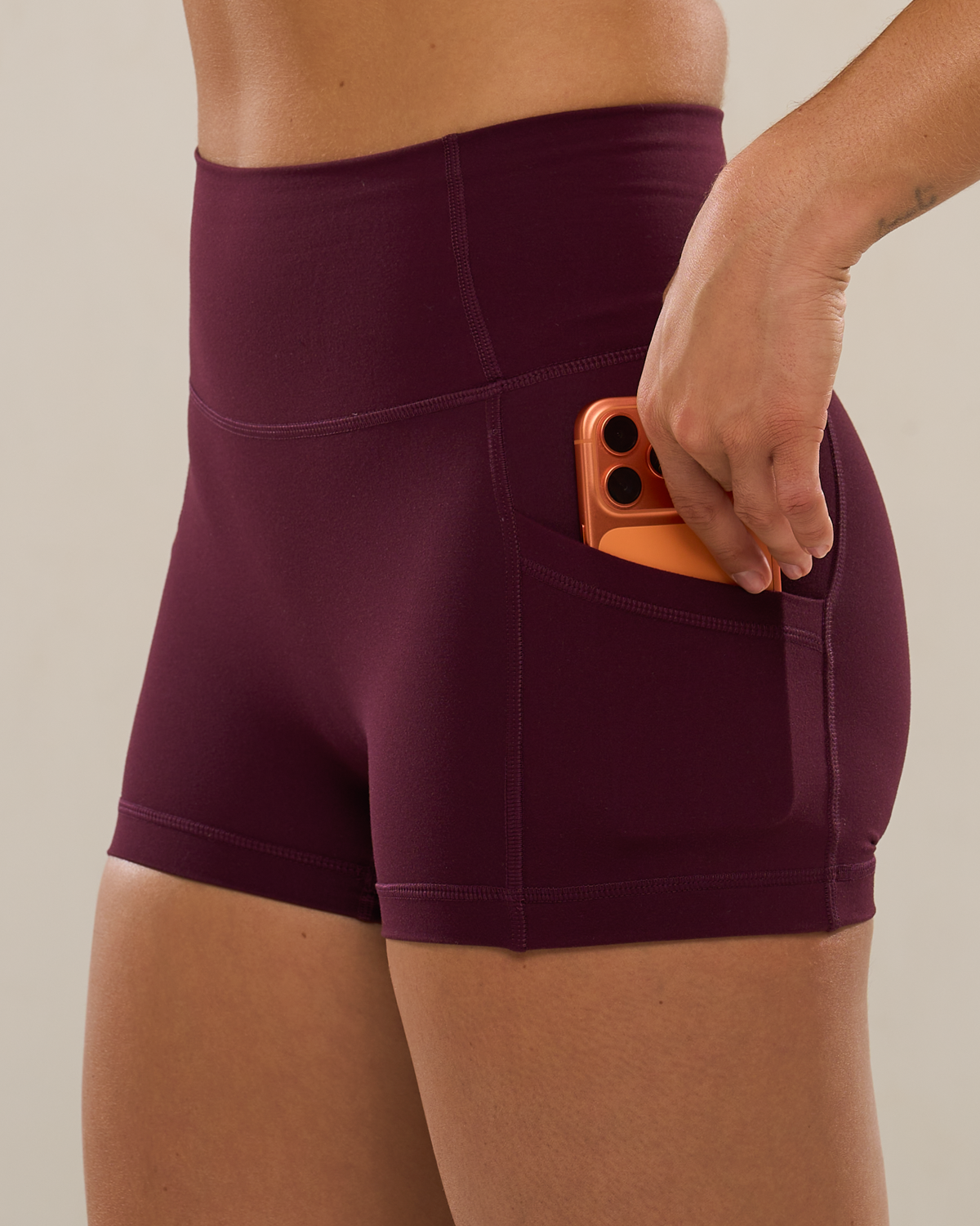 Pocket Shorts (Petite 3") in Winetasting