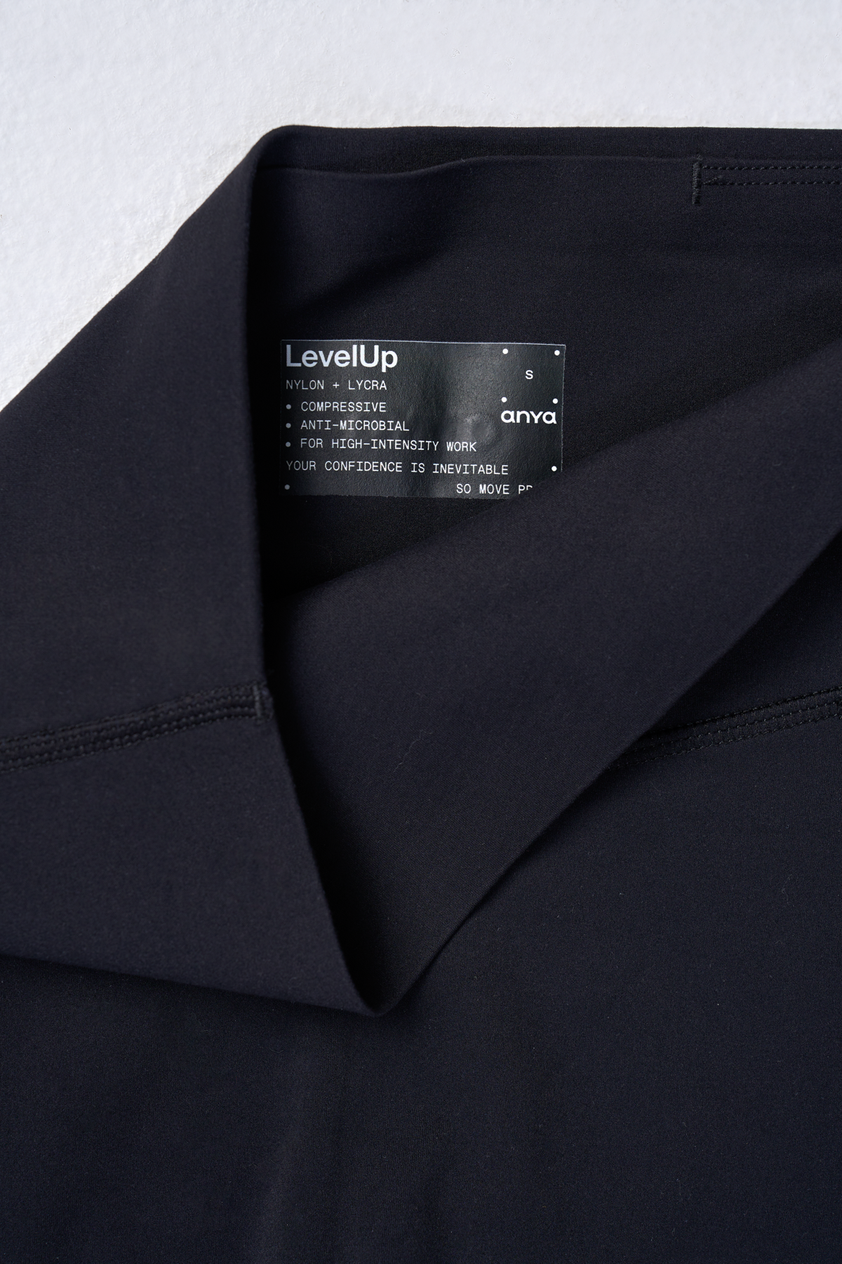 Contour Pocket Leggings 2.0 in Dive