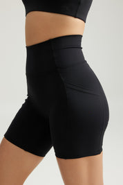 Pocket Shorts (Biker 6") in Black Sesame