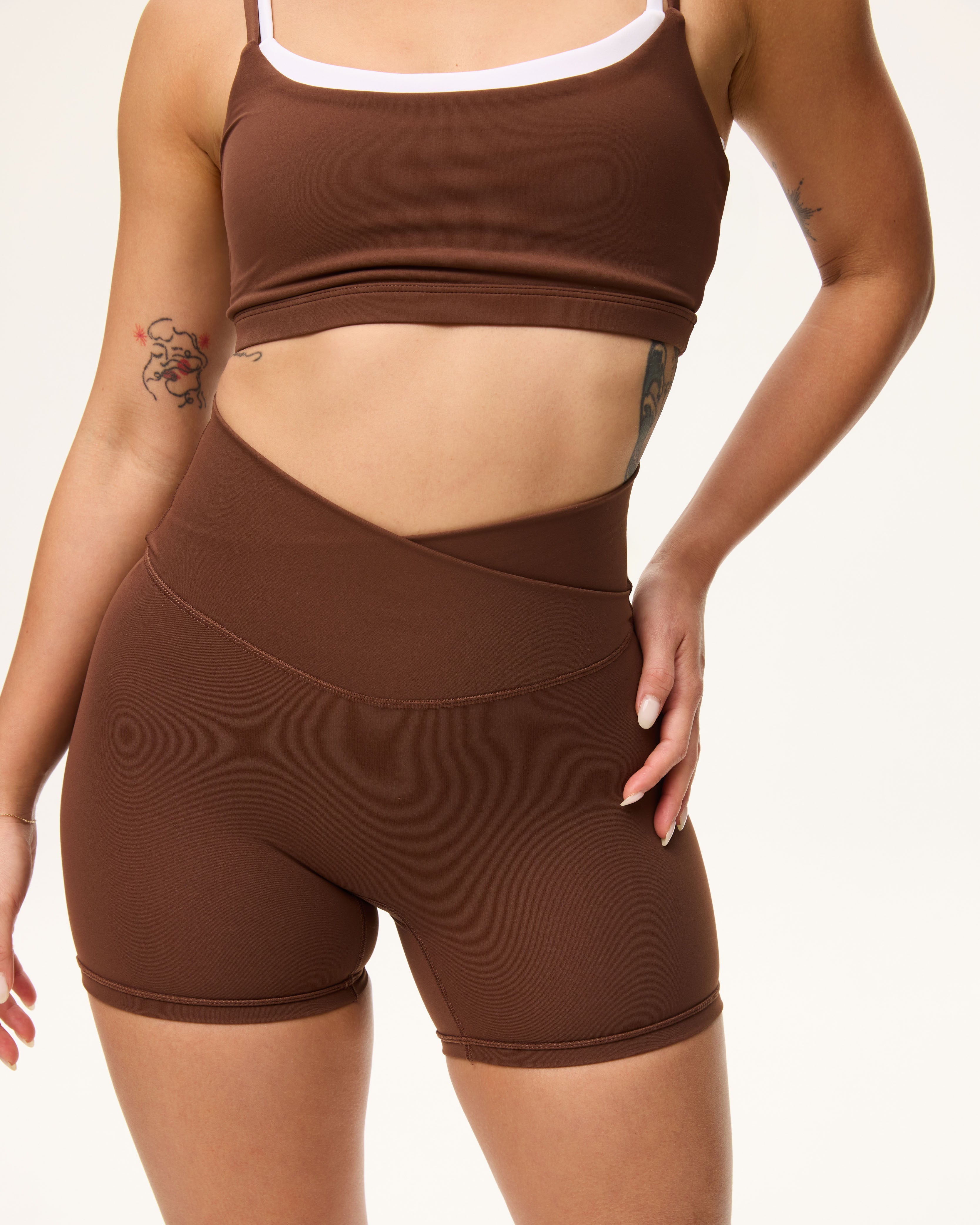 V Shorts (Mini 4") in Chocolate