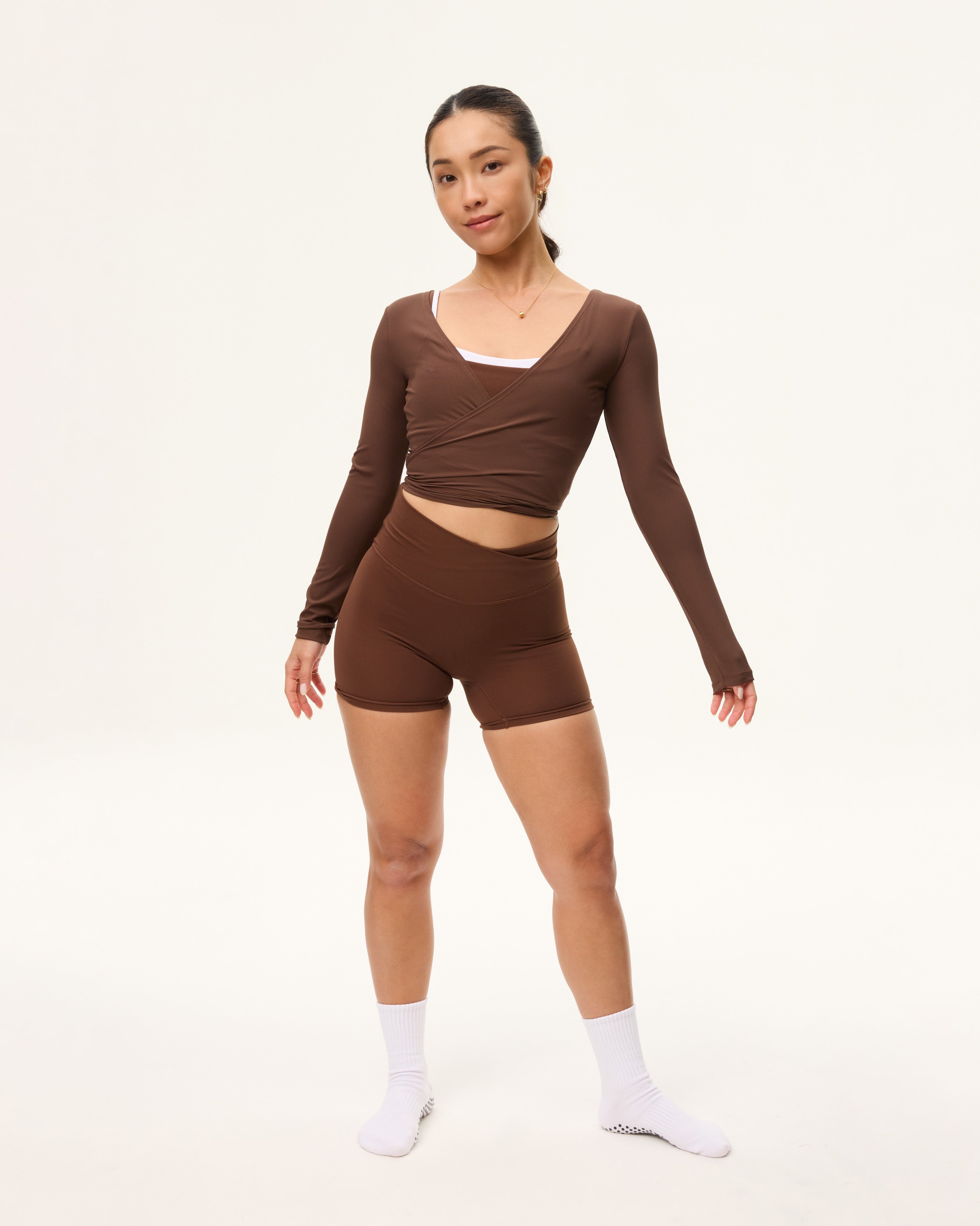 V Shorts (Mini 4") in Chocolate