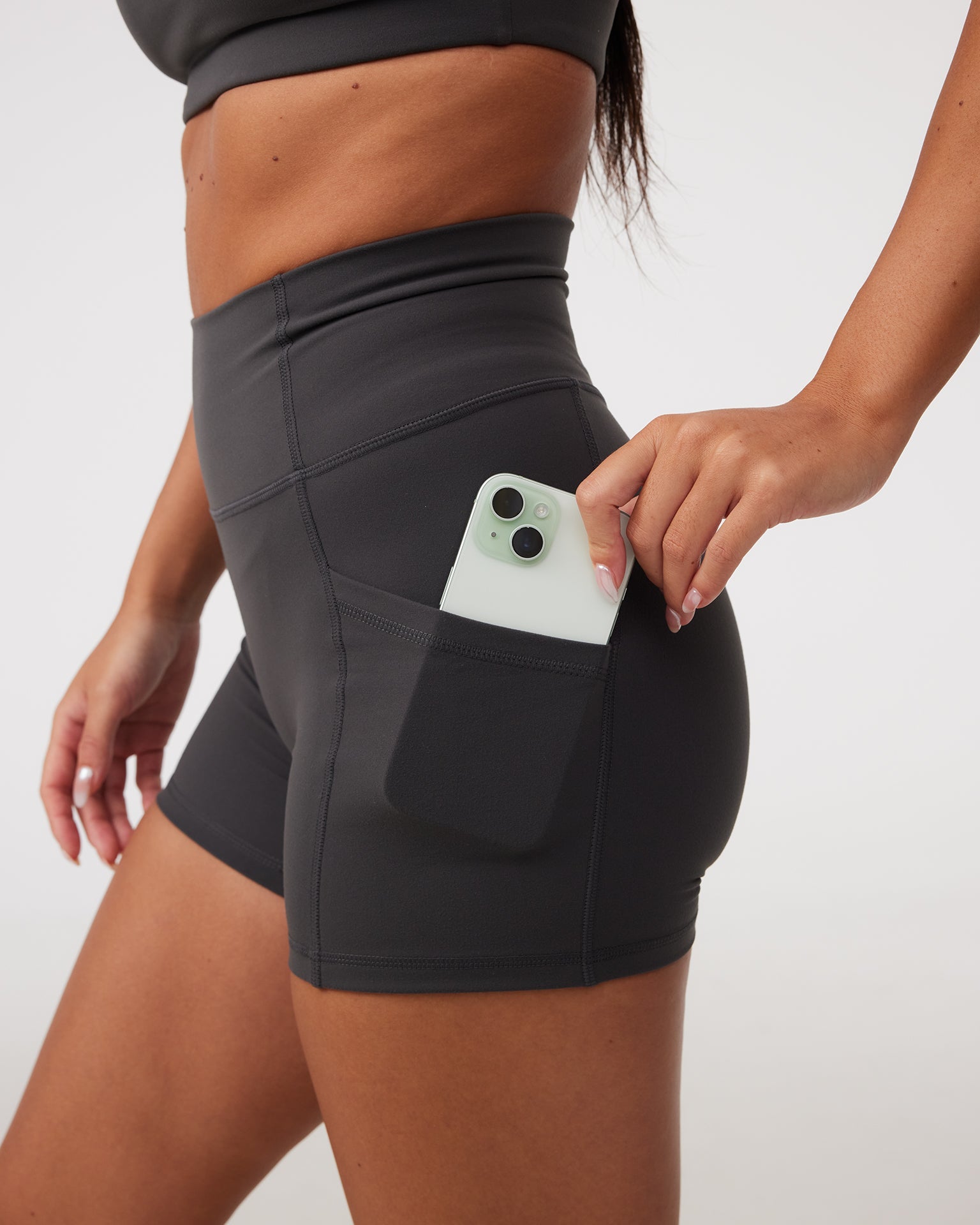 Pocket Shorts (Mini 4") in Stepper
