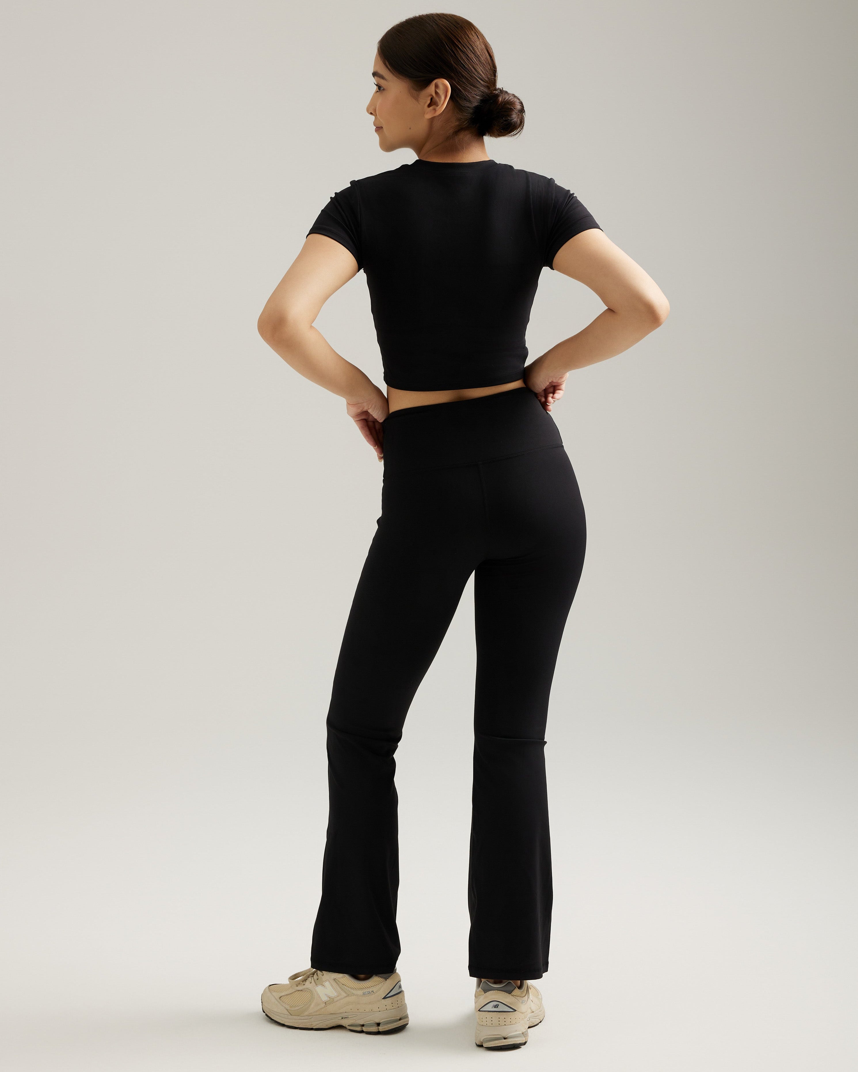 Short Sleeve Crop in Black Sesame