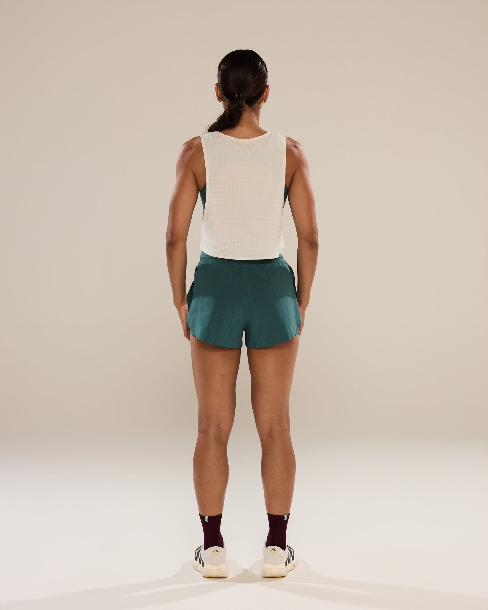 Easy Run Crop Tank in Onyx