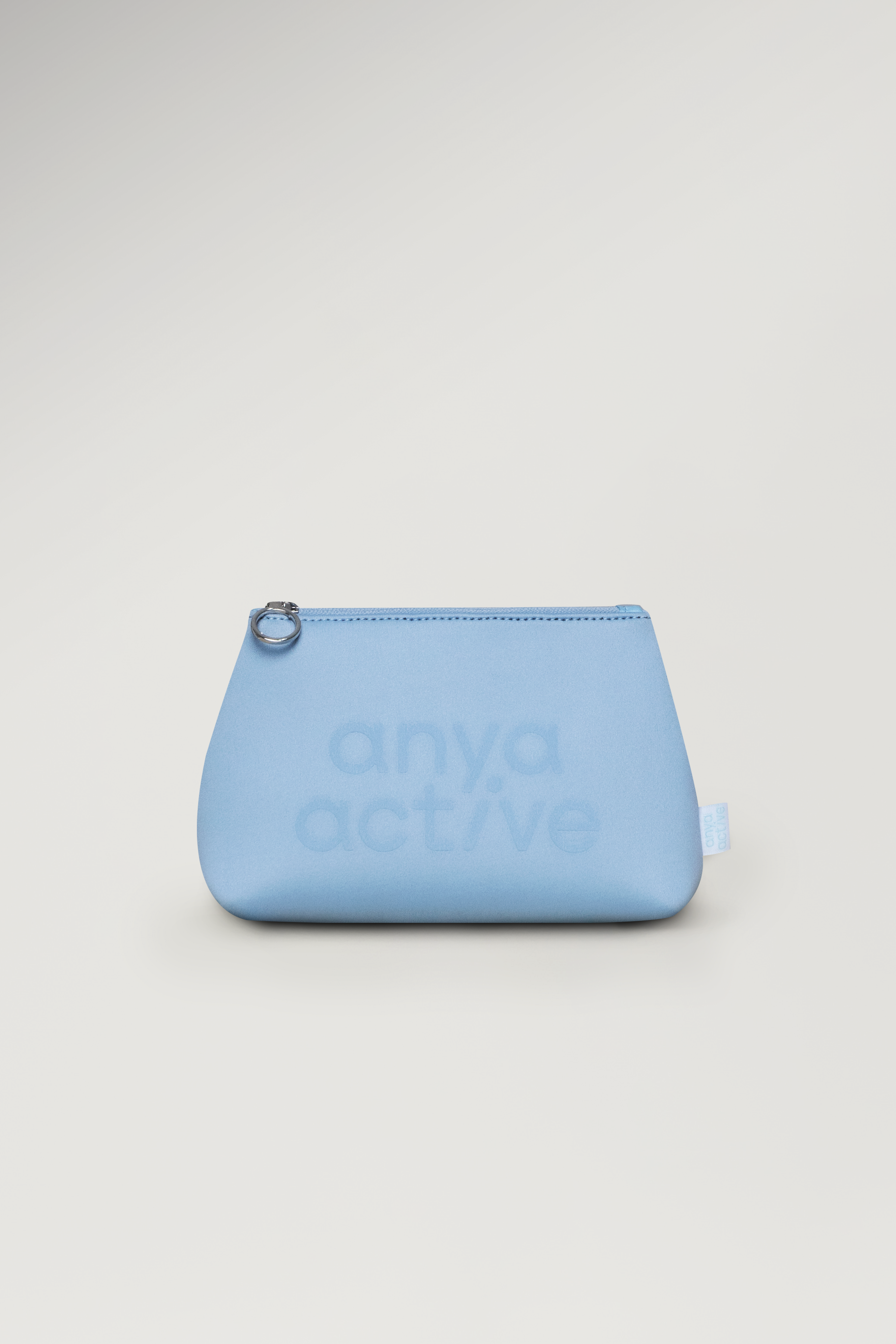 The Anya Pouch in Moment