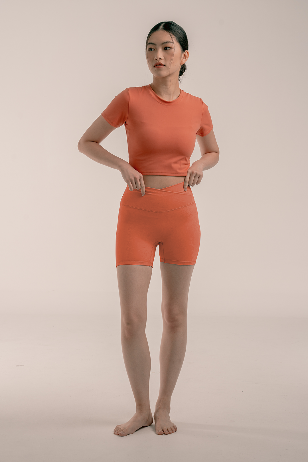 V Shorts (Mini 4") in Grapefruit