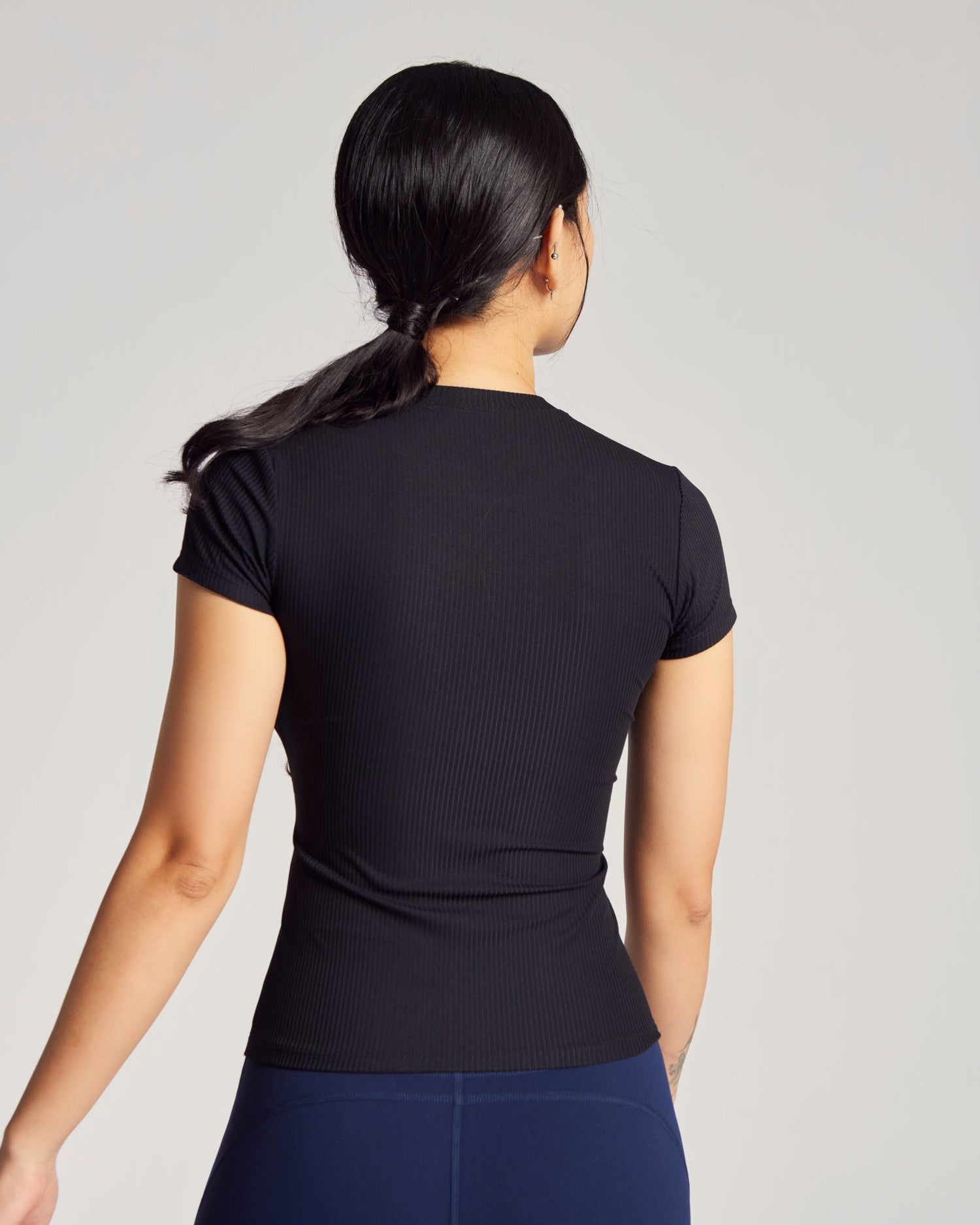 Like A Hug Tee (Rib) in Black Sesame