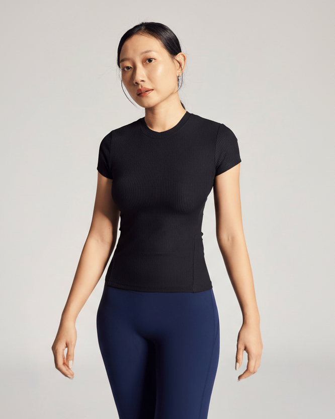 LikeAHug-Tee-Black-Sesame-2.png
