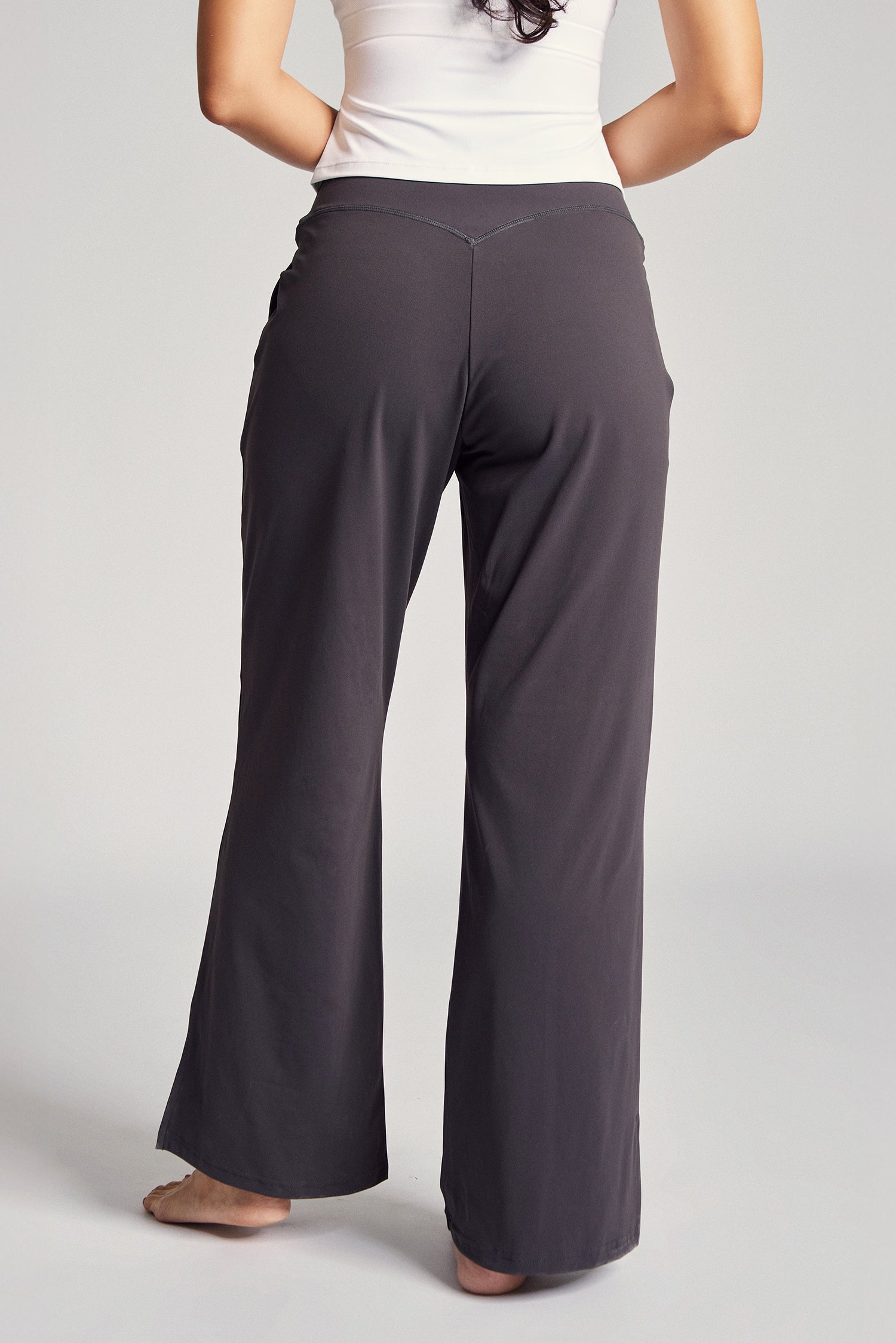 DreamLuxe 24/7 Wide Leg Pants in Moon Anya Active