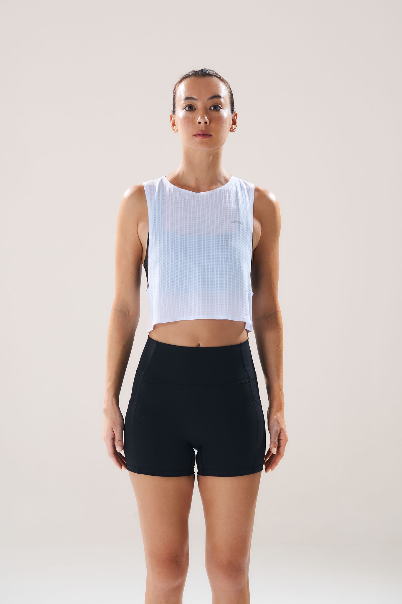 Easy Run Crop Tank in Yoghurt