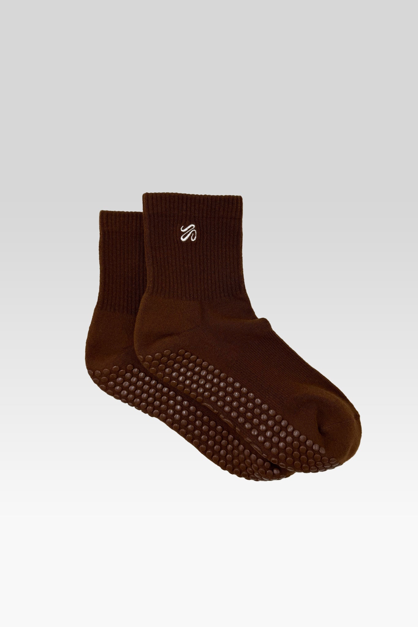 anya-ecomm-grip-socks-chocolate_b78bb3a2-1a5a-4fc1-89d4-3d1d5c037536.jpg