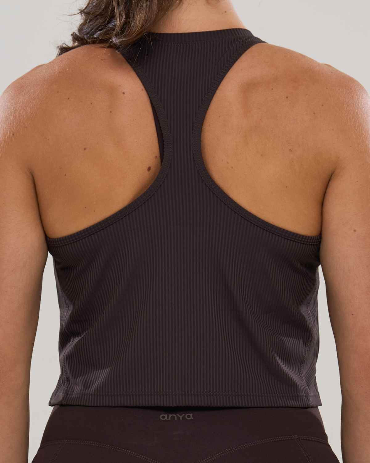 bibcrop-pocketshorts4-ganache-4.png