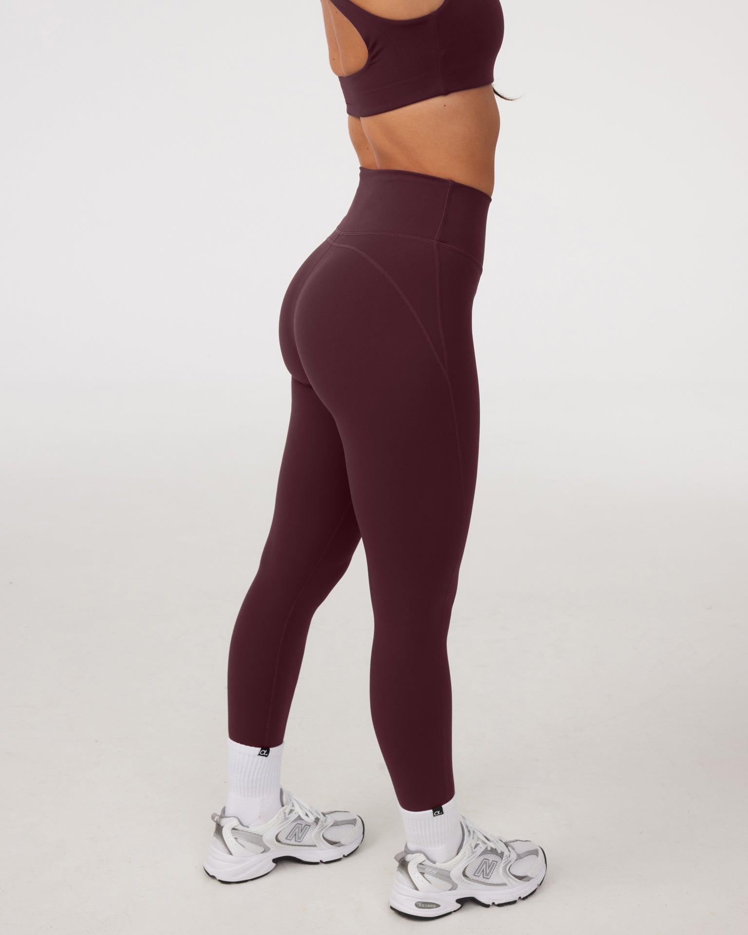 Contour Classic Leggings (Full 24") in Sister