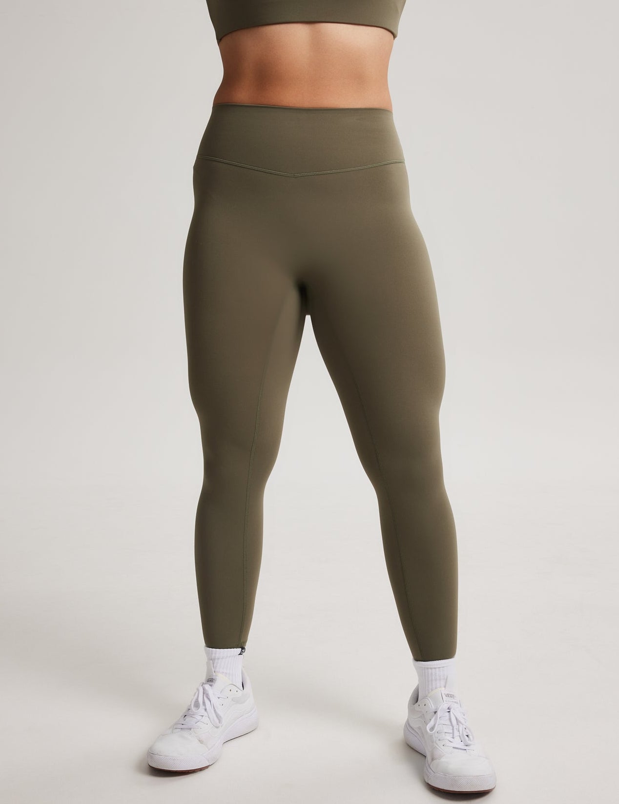 contourclassicleggings-levelup-avocado_2.jpg