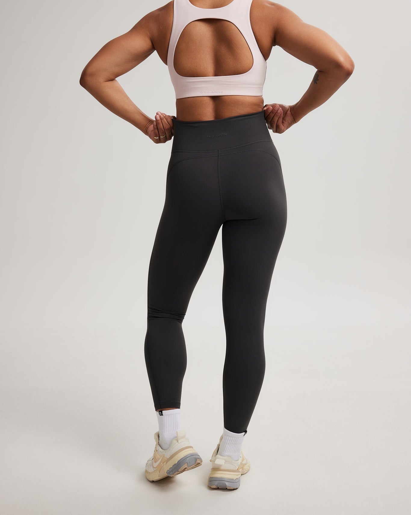 Contour Classic Leggings (Full 24") in Stepper