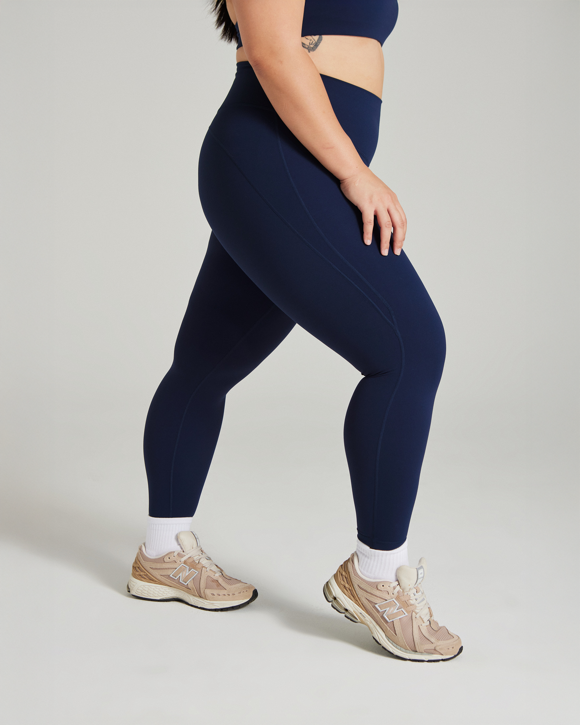 Contour Classic Leggings (Full 24") in Dive