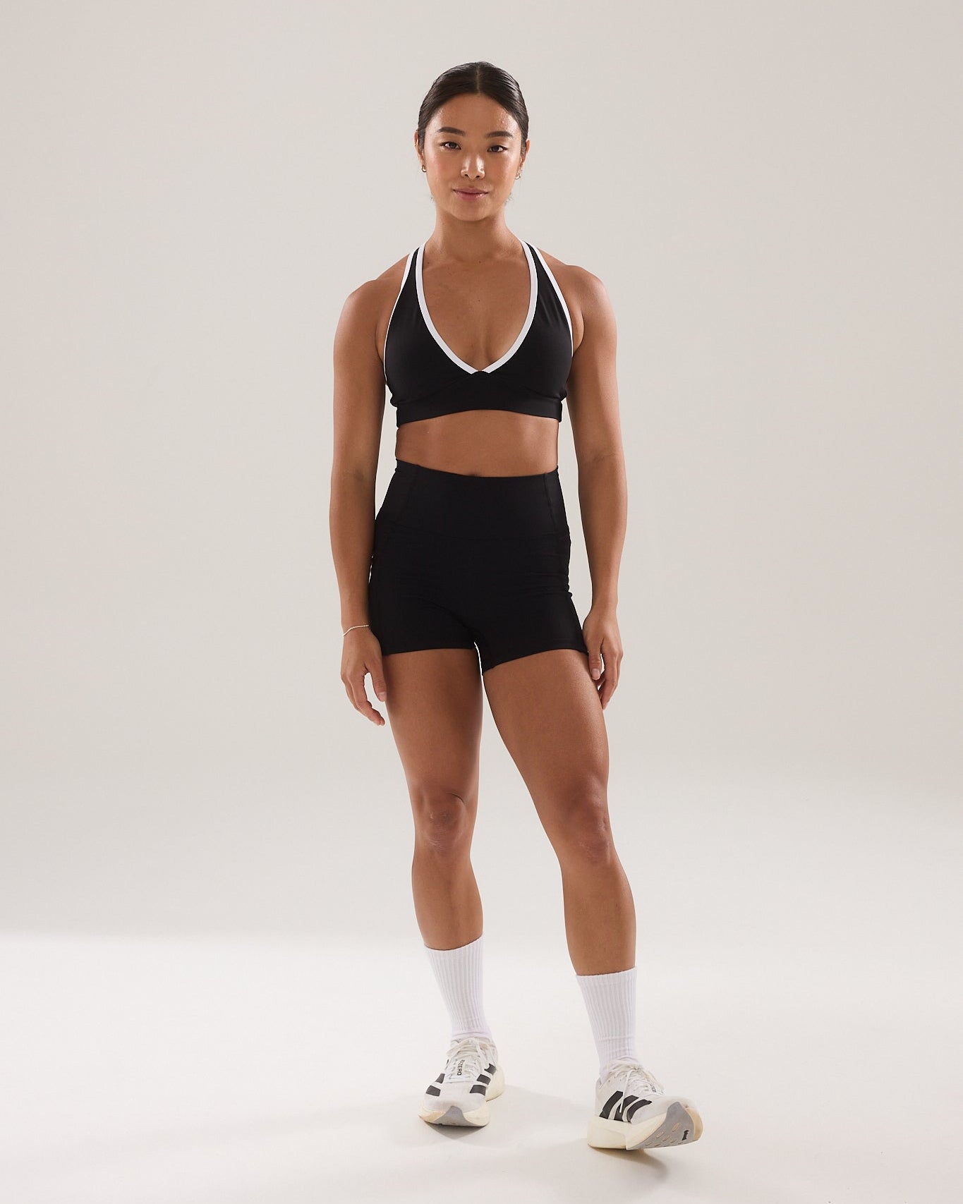 Dip Bra (Contrast) in Black Sesame