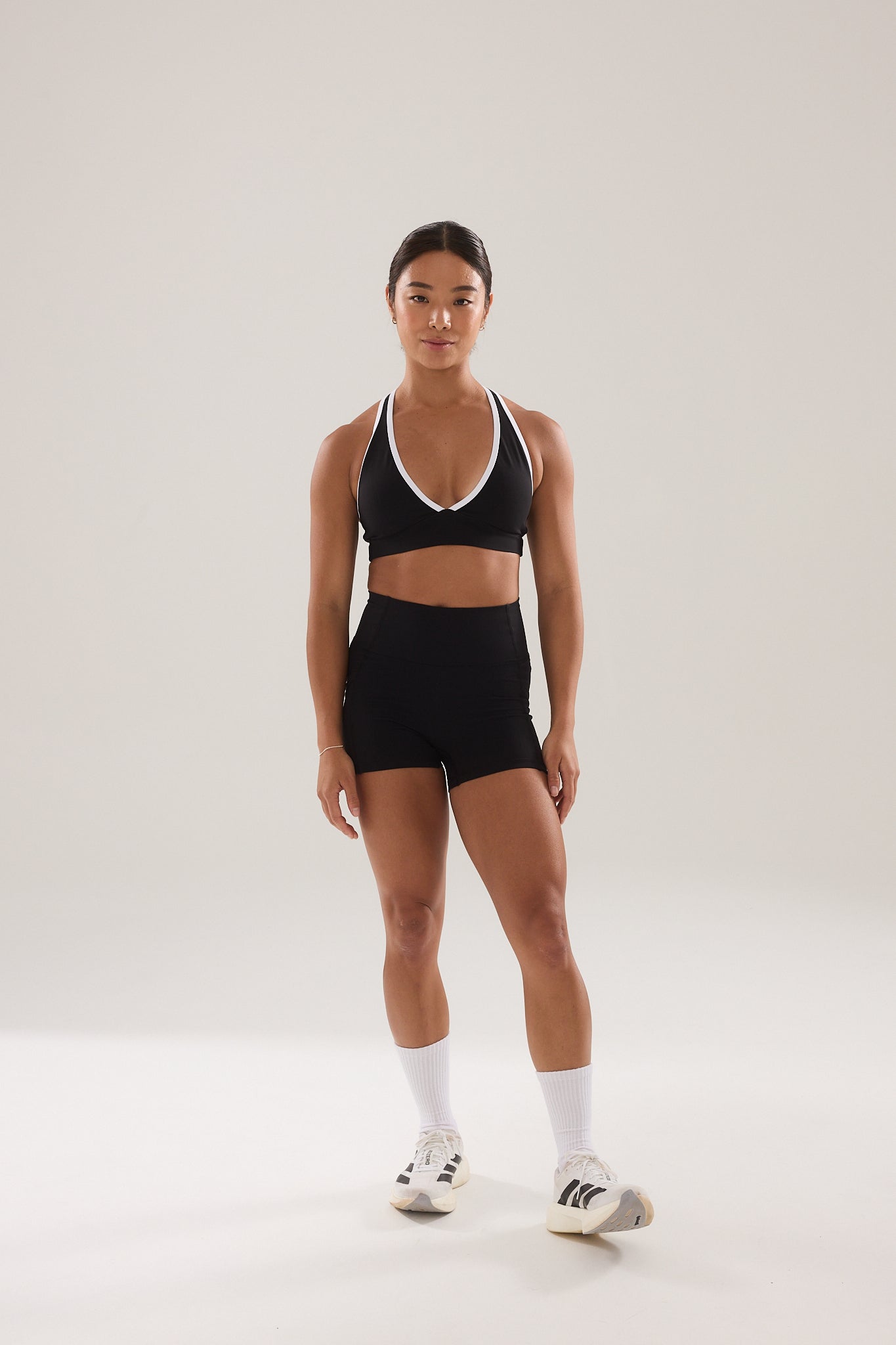 Dip Bra (Contrast) in Black Sesame