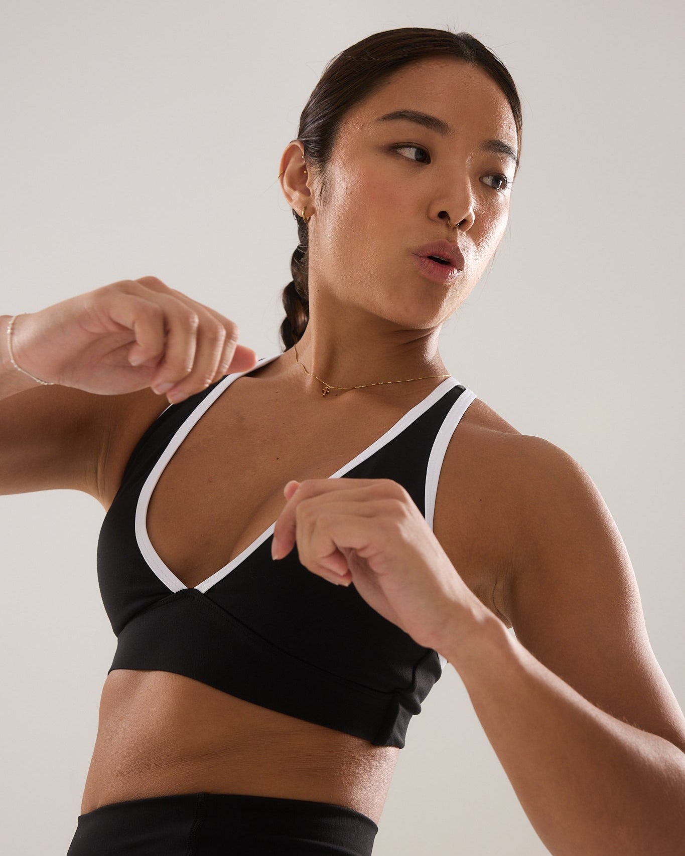Dip Bra (Contrast) in Black Sesame