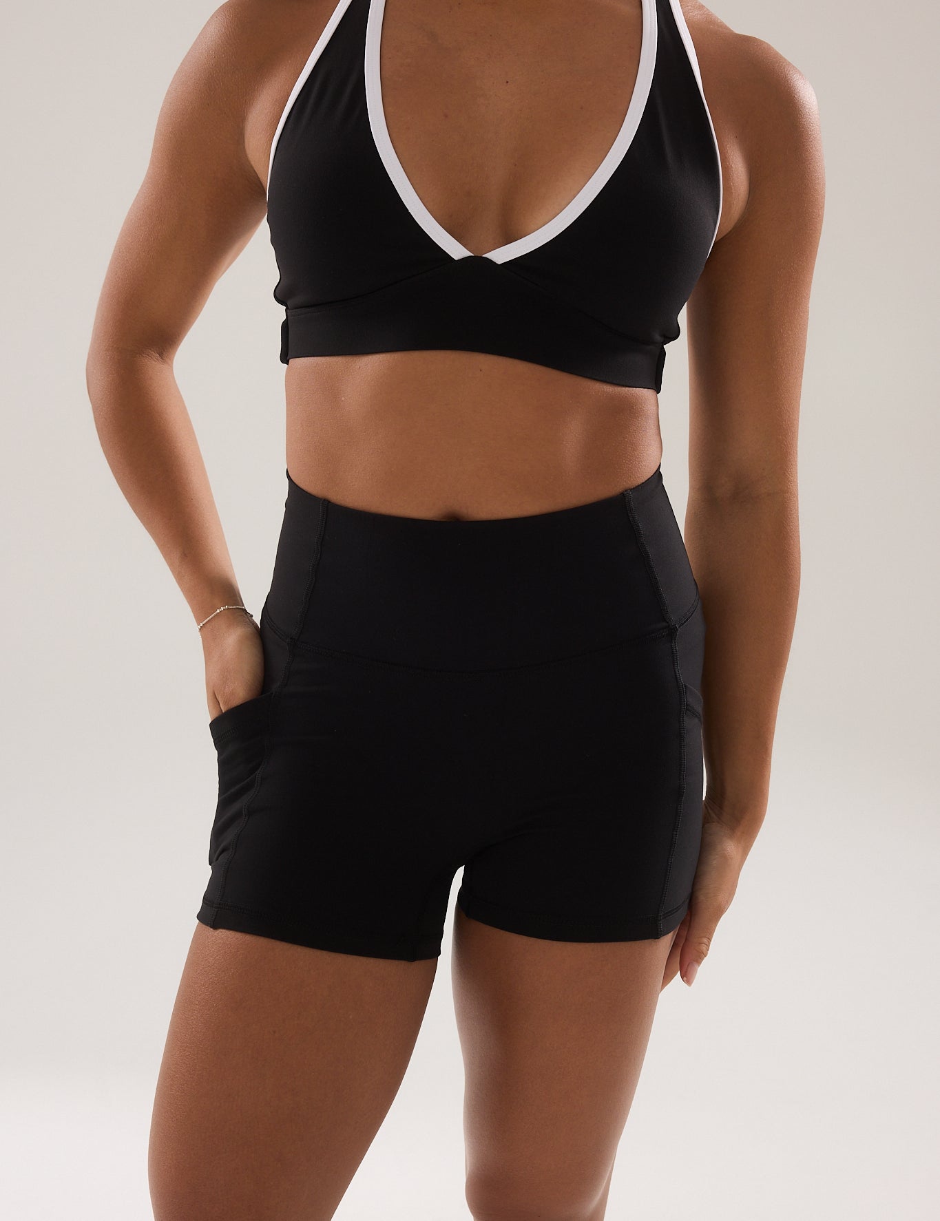 dip-bra-black-pocket-shorts-4-black_8.jpg