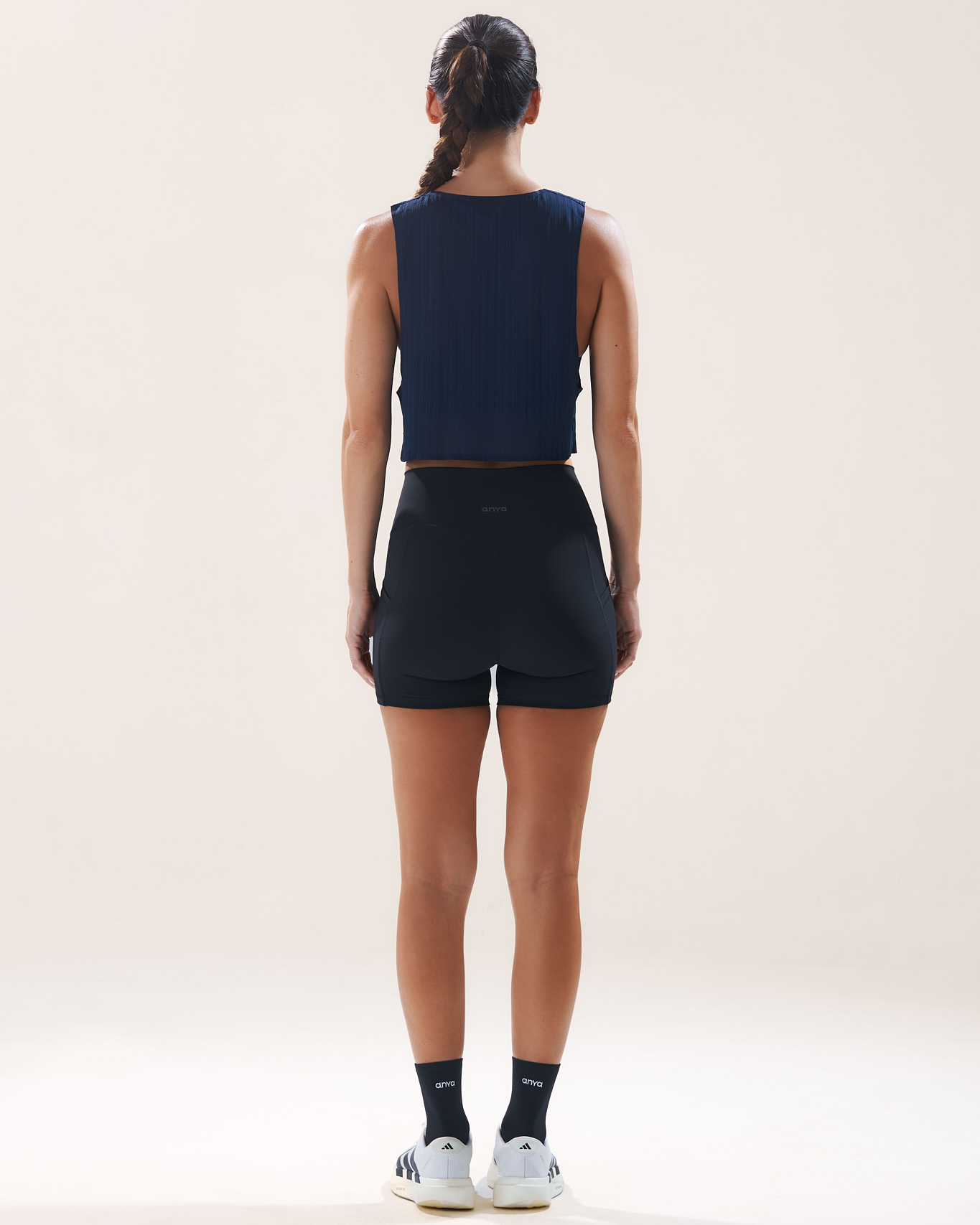 Easy Run Crop Tank in Dive