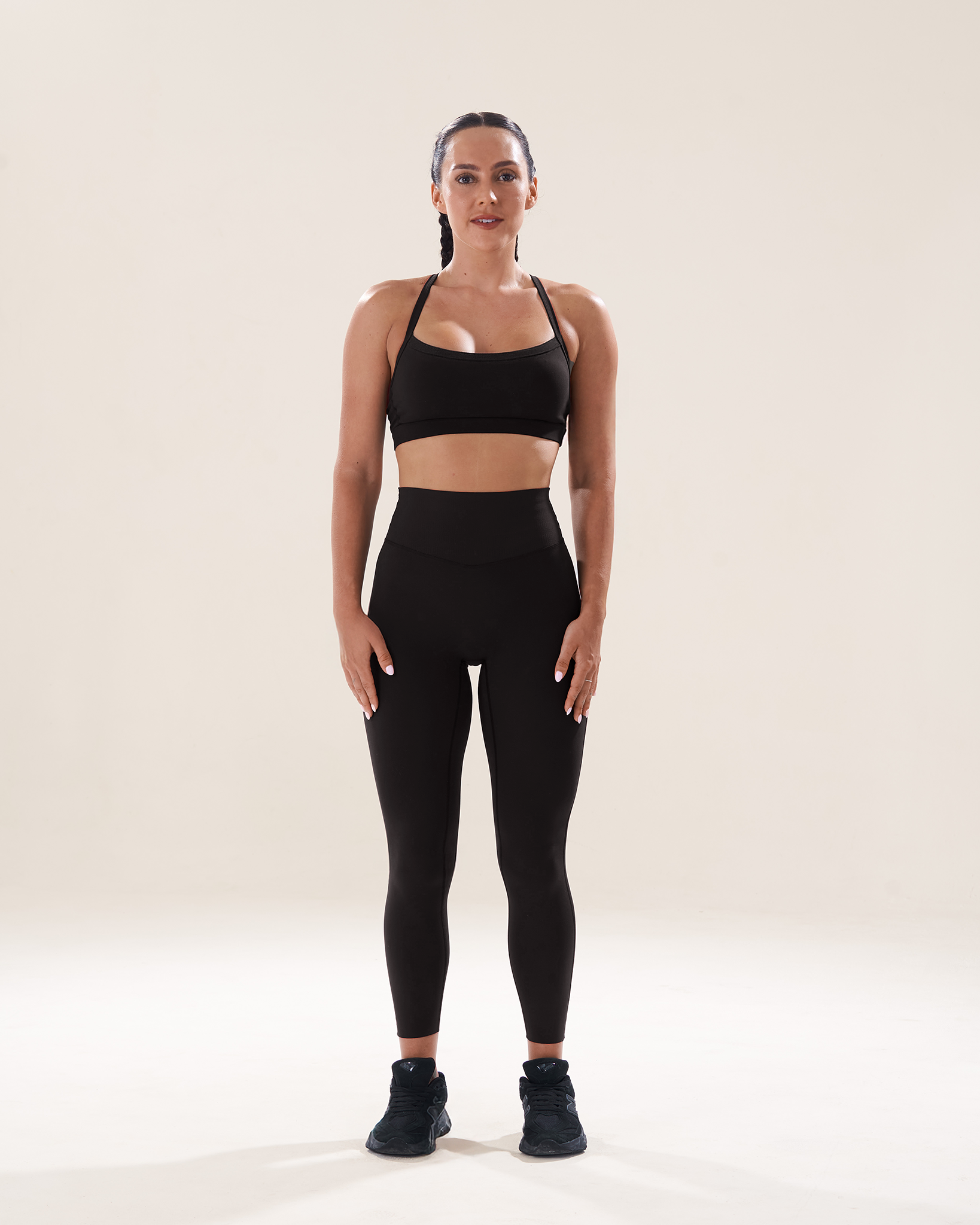 focusbra-contourclassicleggings-blacksesame-1.png