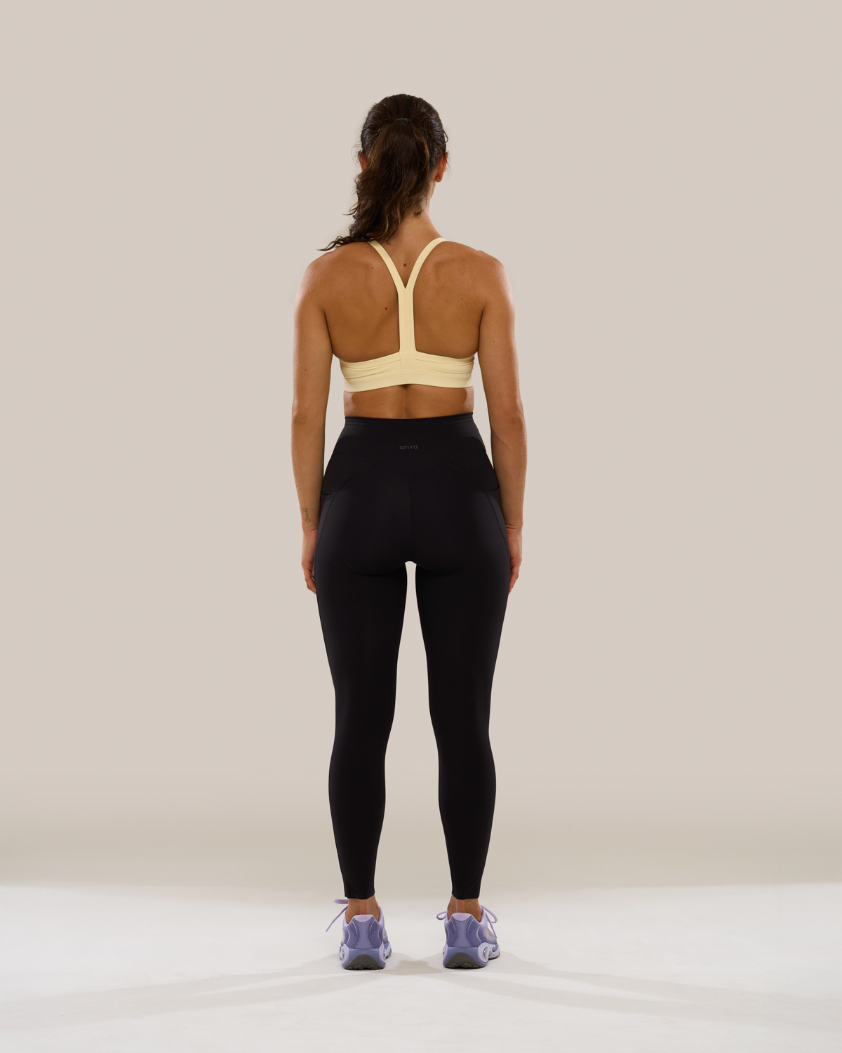 focusbra-lemony-leggings-black-3.png