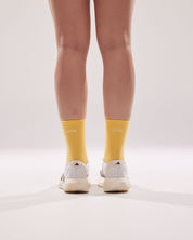 The Hybrid Training Socks in Mustard