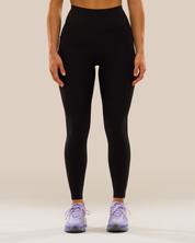 Contour Pocket Leggings 2.0 in Black Sesame