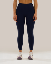 Contour Pocket Leggings 2.0 in Dive