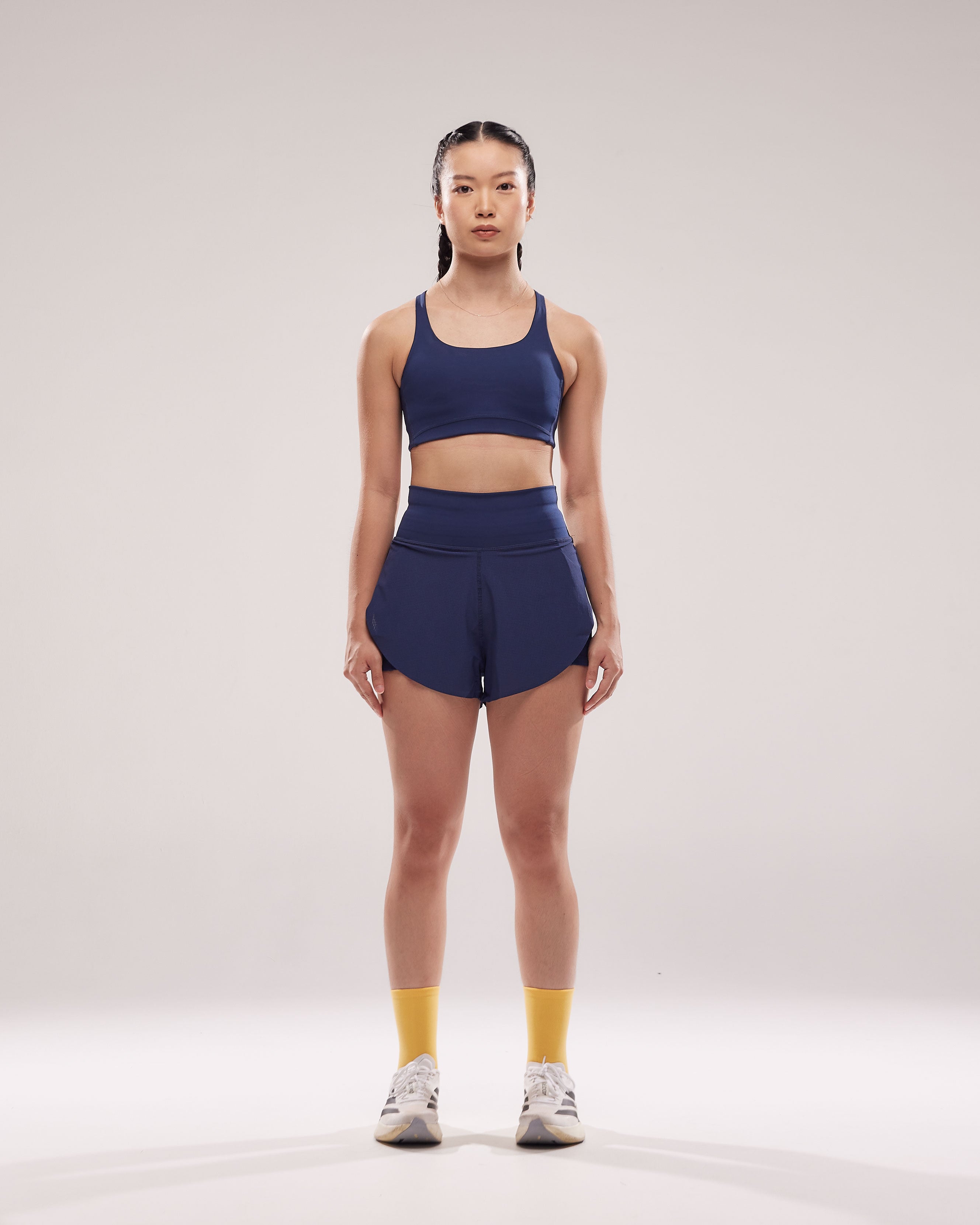 mileagebra-runshorts-dive-1.jpg
