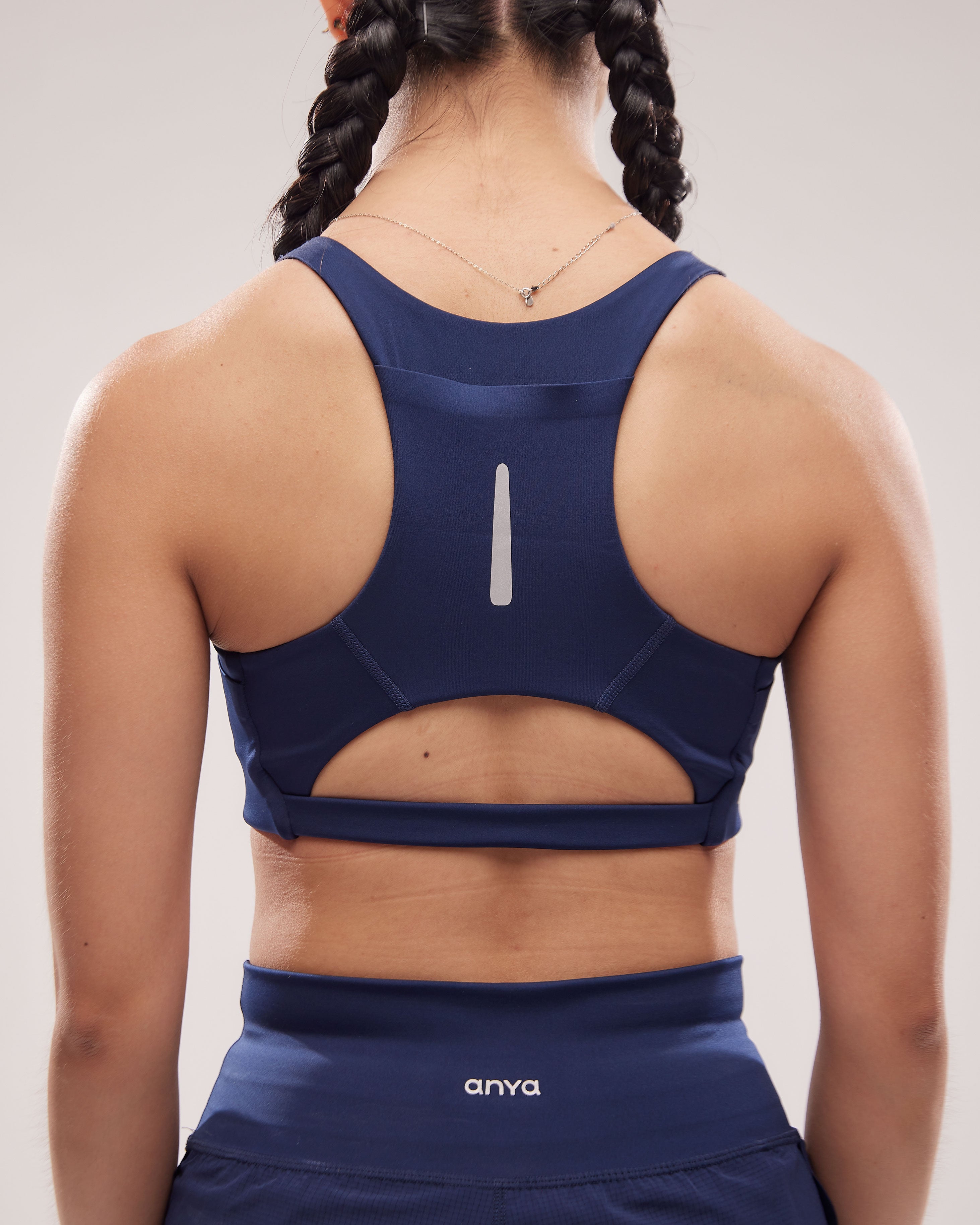 mileagebra-runshorts-dive-4.jpg