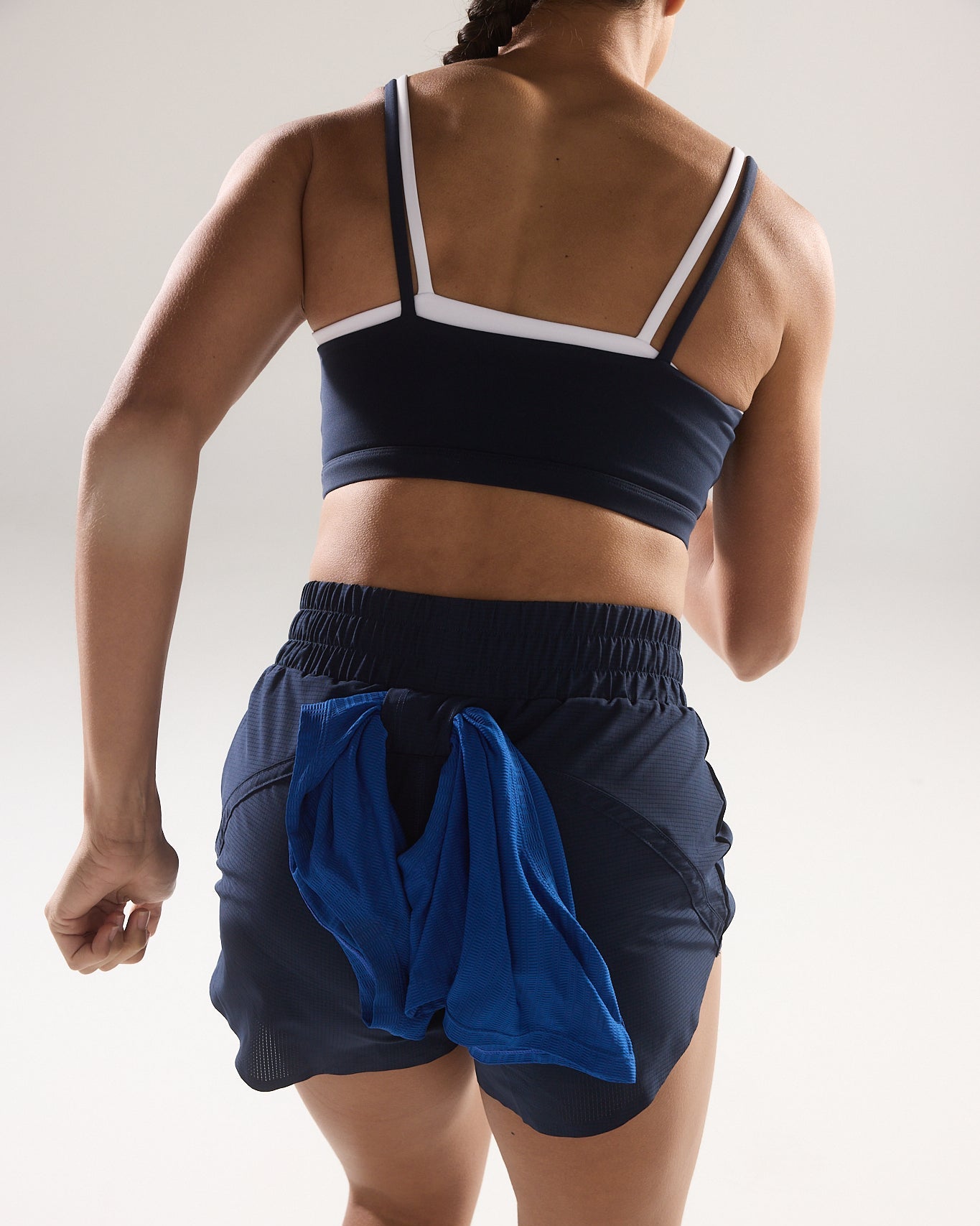 Pace Yourself Shorts (High Rise) in Dive