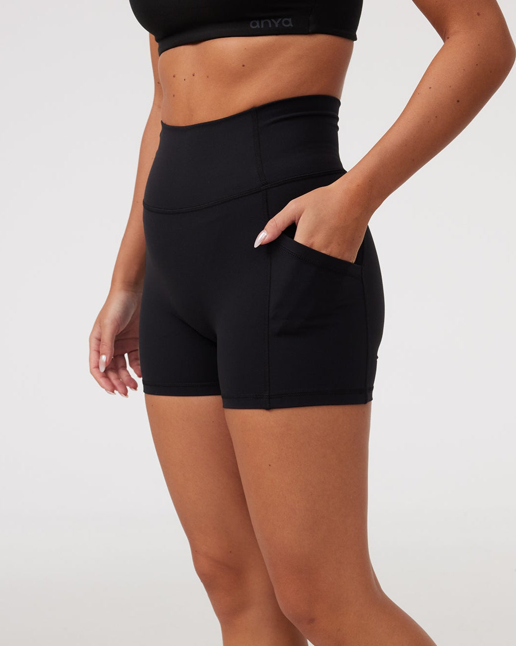 Pocket Shorts (Mini 4") in Black Sesame