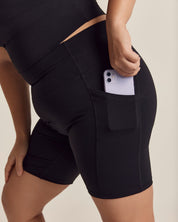 Pocket Shorts (Biker 6") in Black Sesame