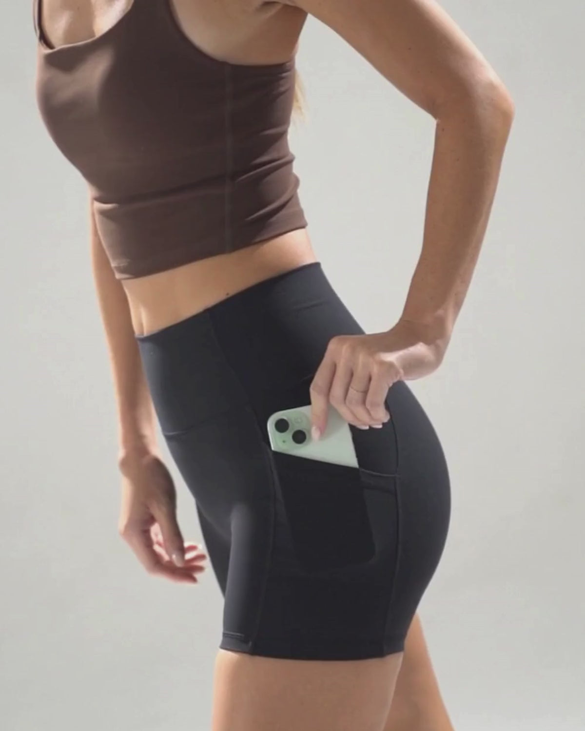 Pocket Shorts (Biker 6") in Lucky