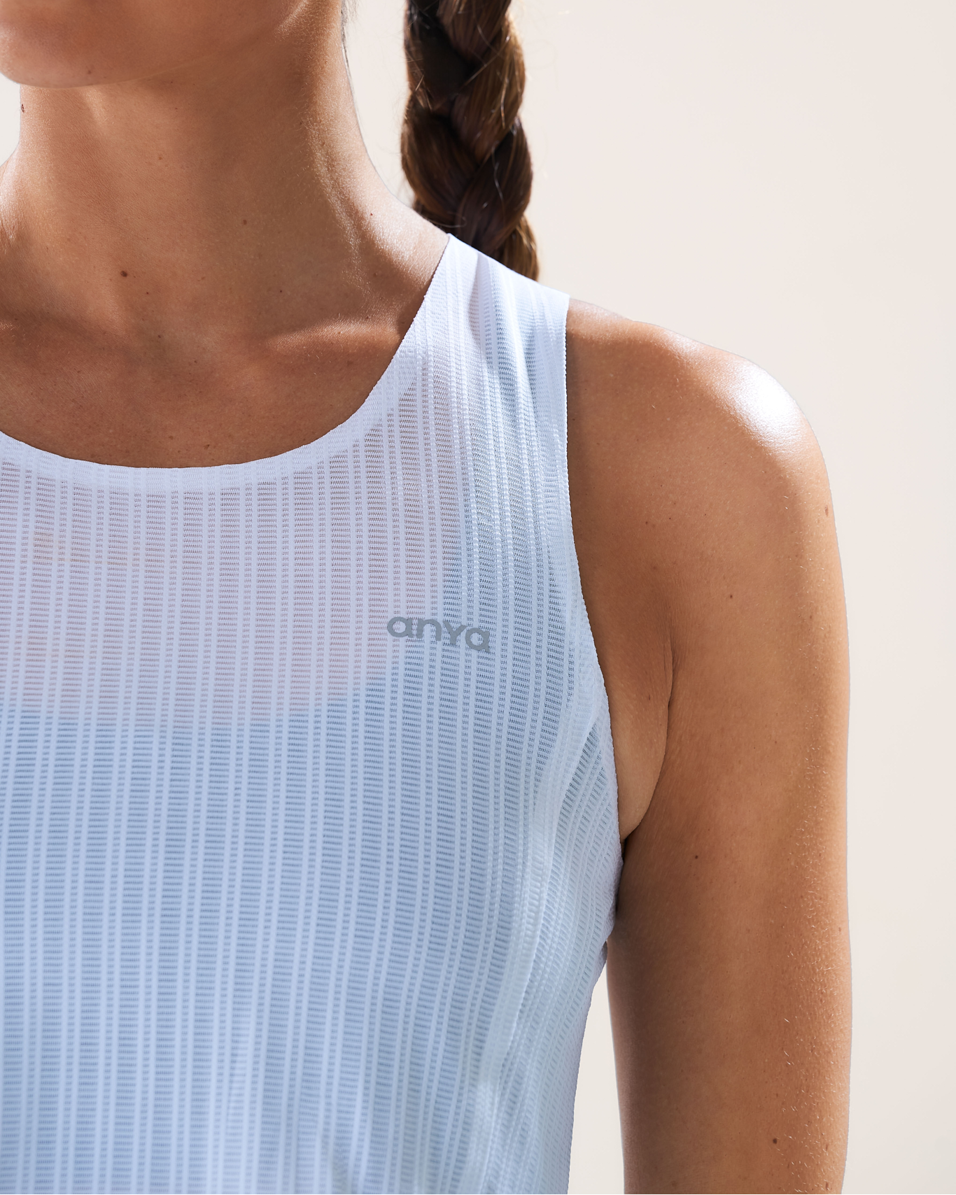 Race Crop Tank in Yoghurt