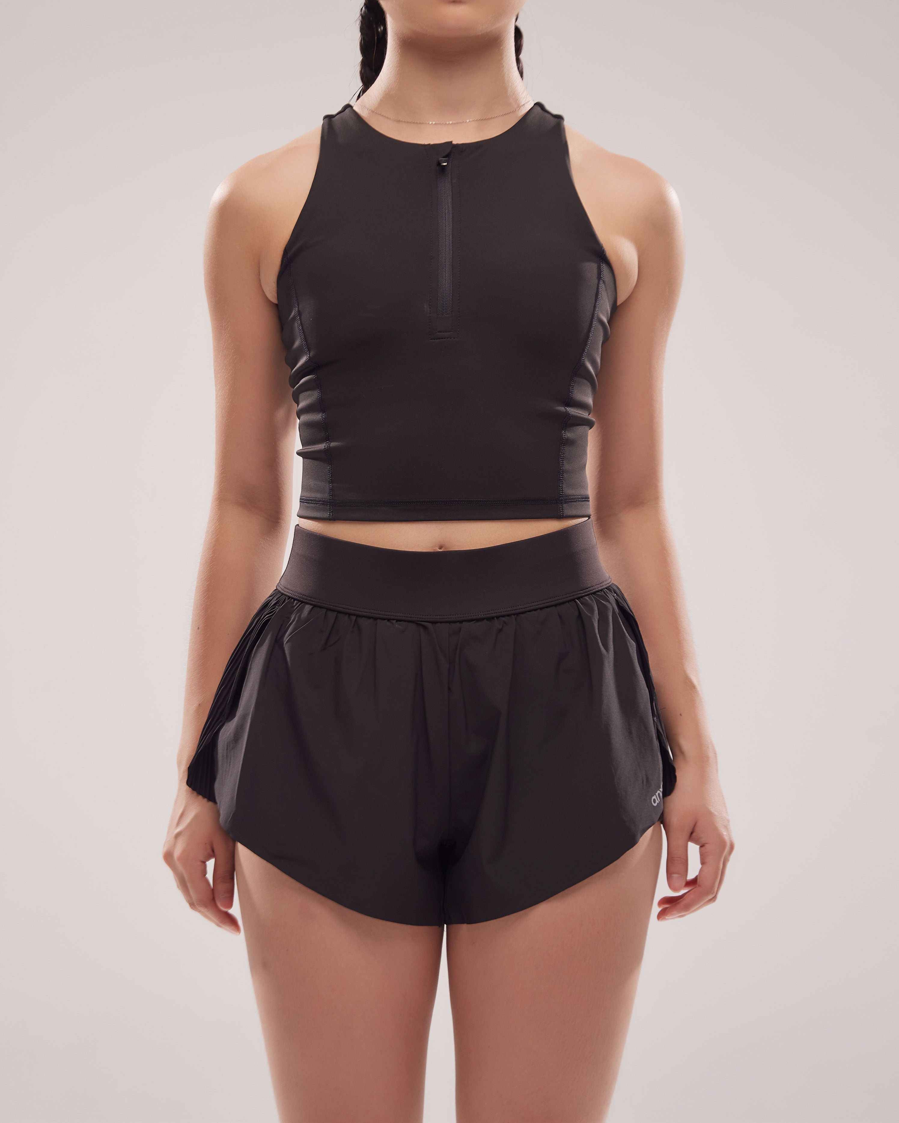 racedayhighneck-splitshorts-blacksesame-10.jpg
