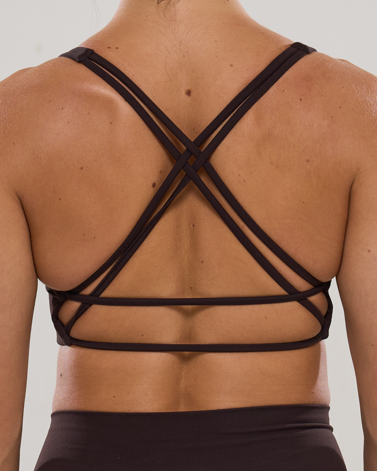 revitalise-pocketshorts4-ganache-3.png