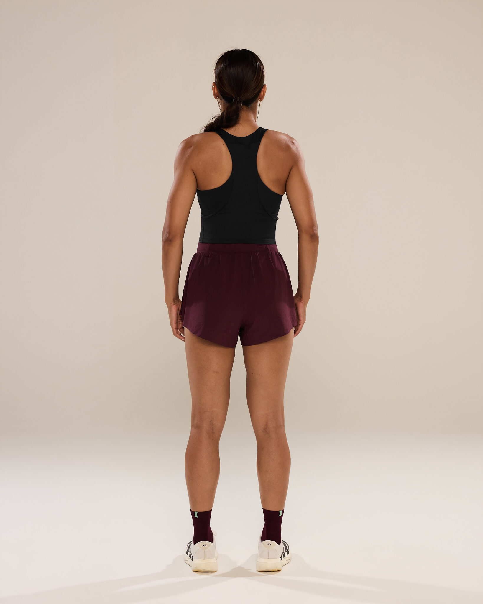 Run Strong Longline Bra in Black Sesame