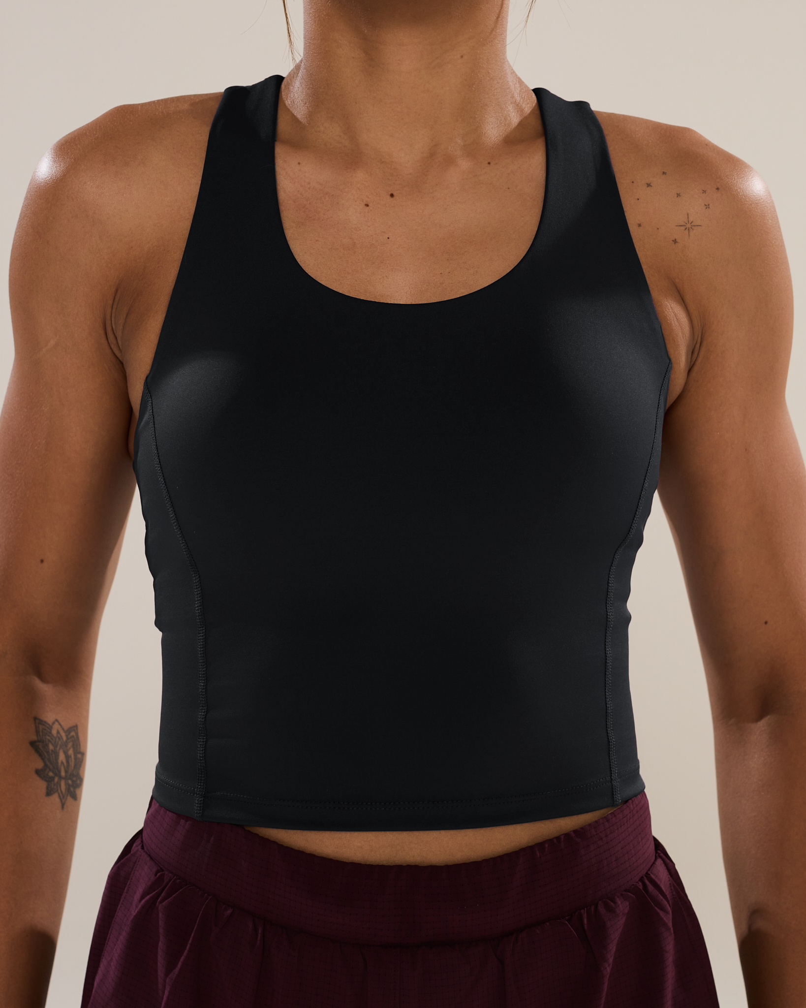 Run Strong Longline Bra in Black Sesame