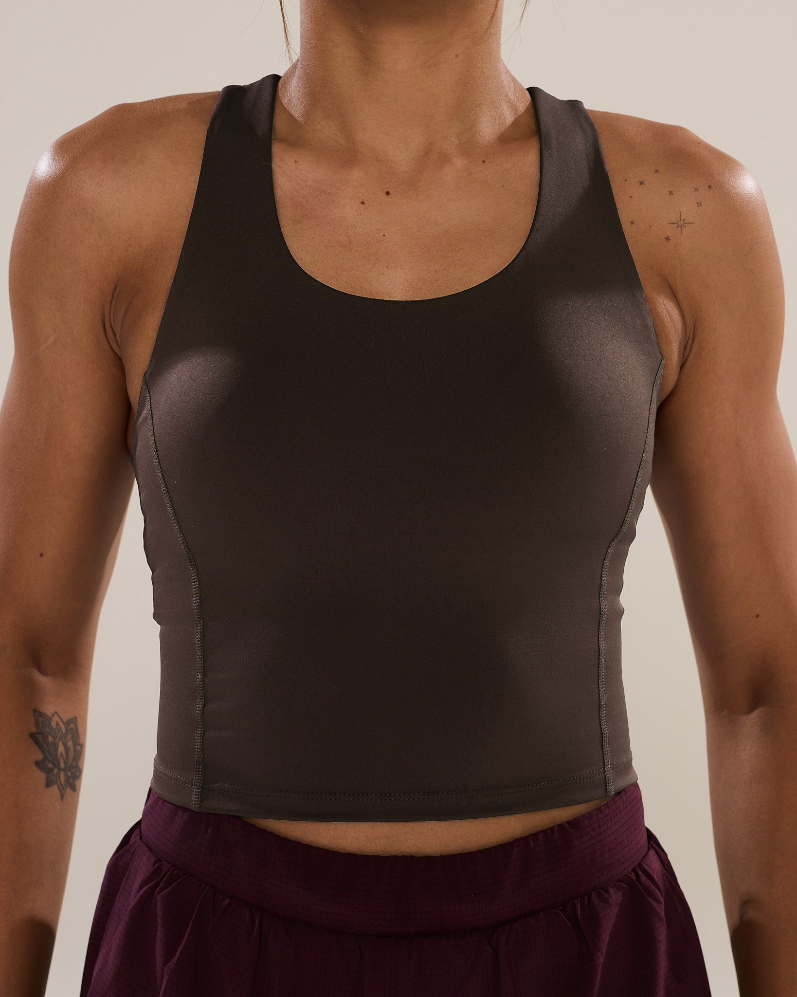 runstrong-longline-espresso-4.png