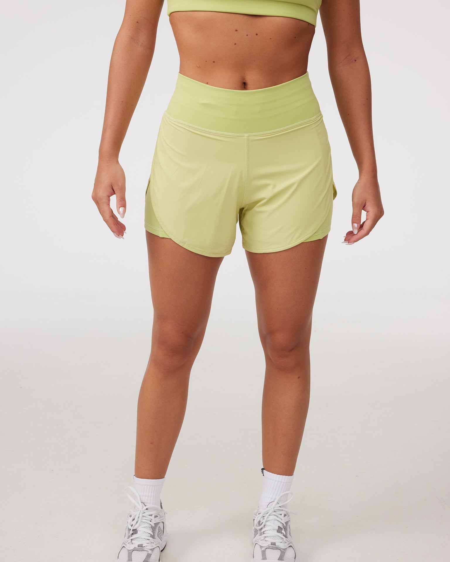 Run Shorts (Petite 3") in Zest