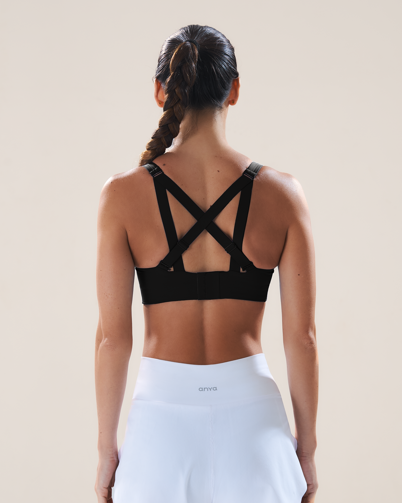 Two-Way Clasp Bra in Black Sesame