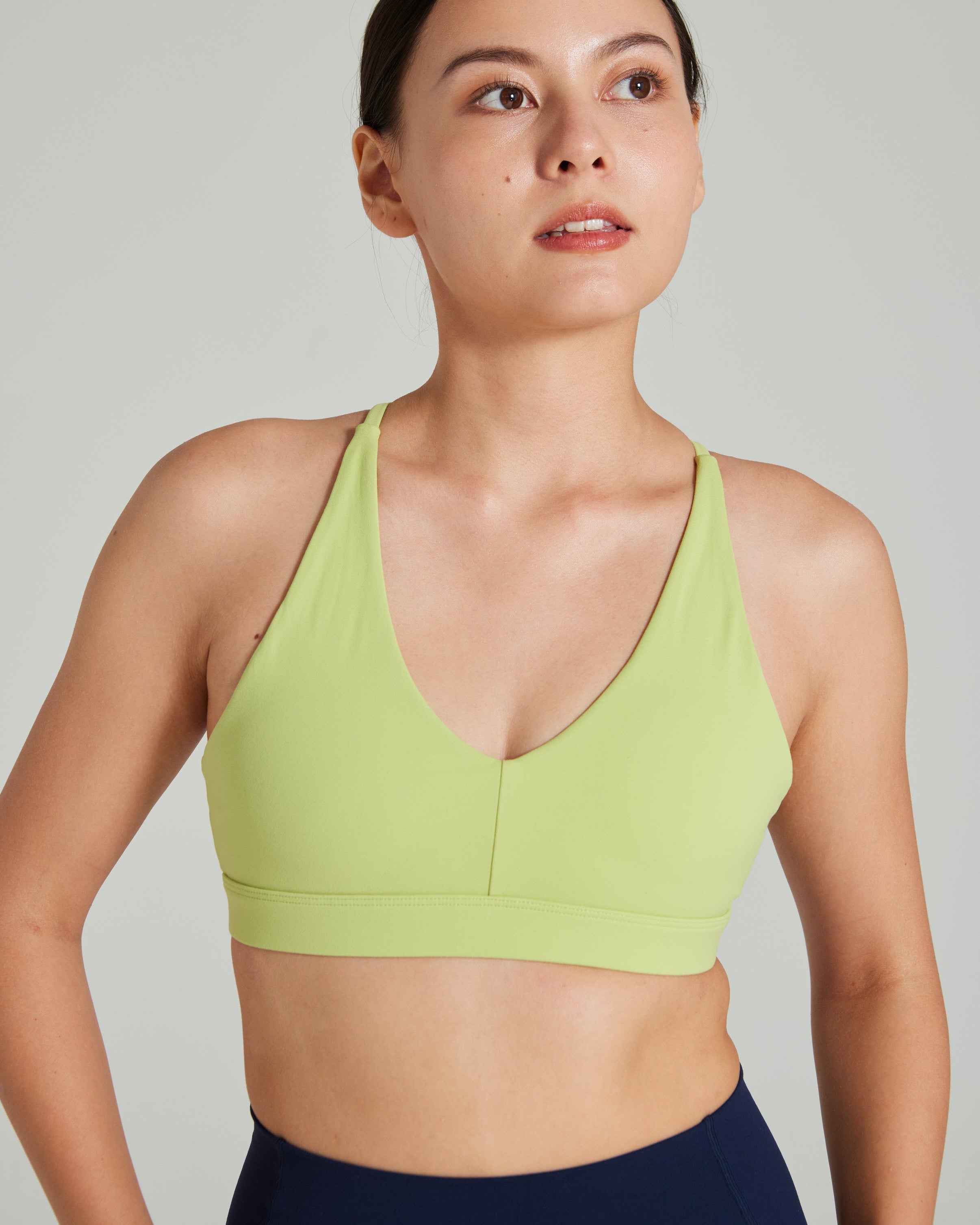 V Plunge Bra 2.0 in Zest